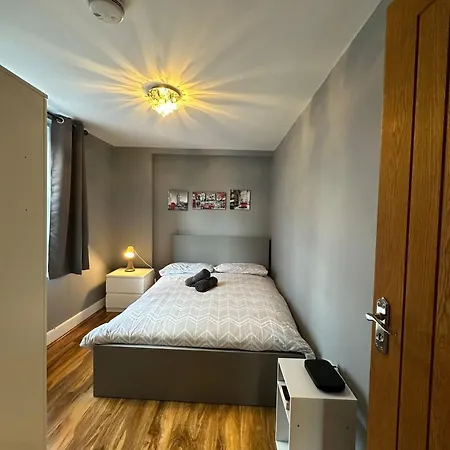 Lovely 2 Bedrooms Apartment London Exterior photo