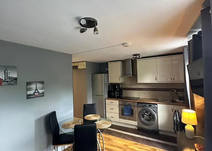 Lovely 2 Bedrooms Apartment
